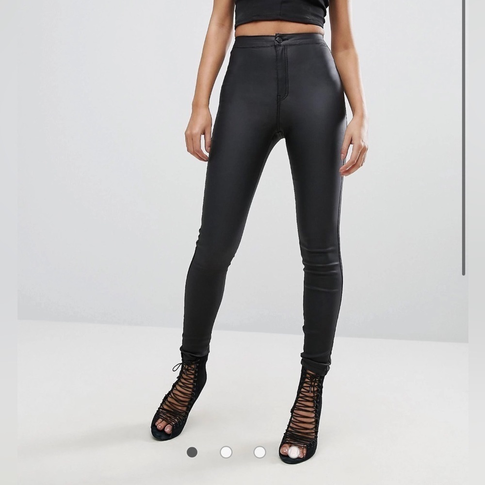 Missguided Vice Ultra High Waisted Coated Skinny Jeans - Size 4L in Black NWOT